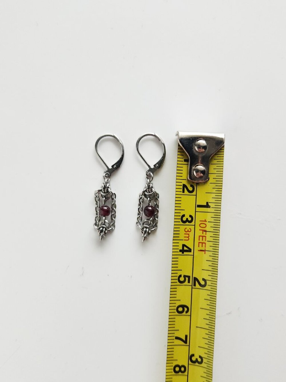 Vintage Victorian style silver and red garnet leverback earrings - Picture 5 of 7